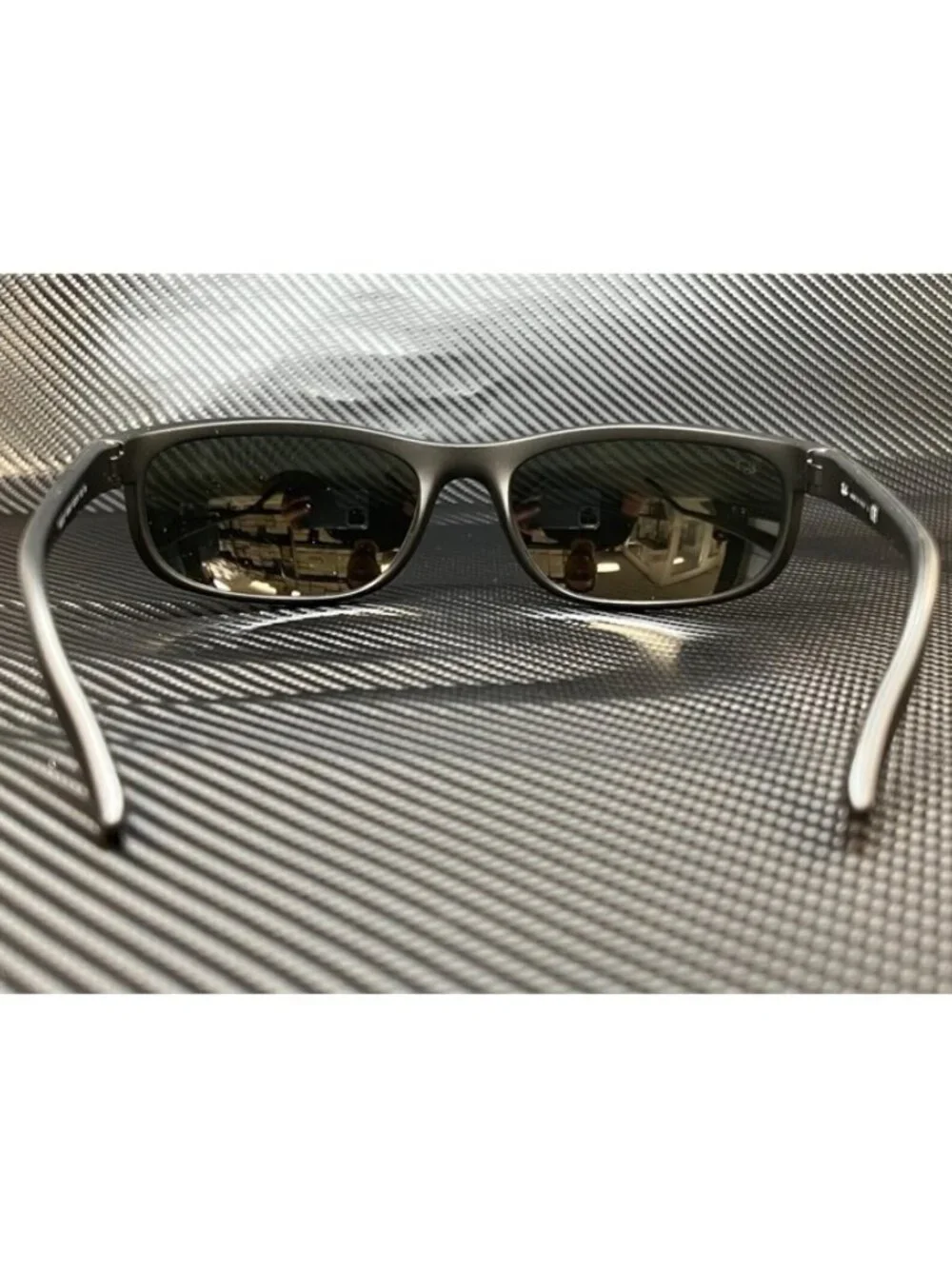 New Ray-Ban Men  Black Sunglasses  62- 19- 130